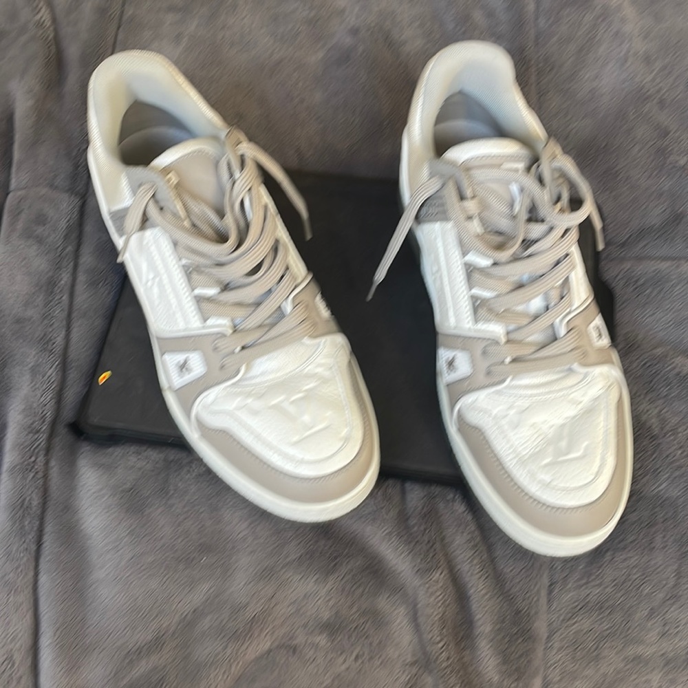 LV